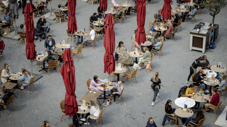 NETHERLANDS-HEALTH-VIRUS-TERRACE
